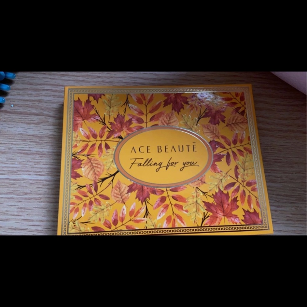 Ace Beauty Falling for you Eyeshadow Pallet